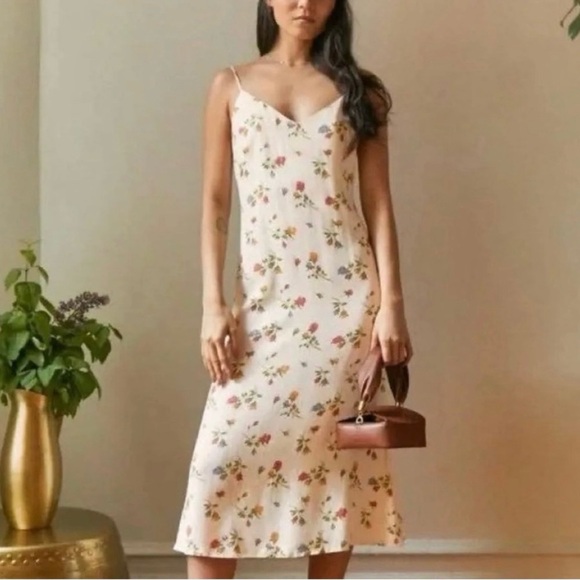 Reformation - Cream Floral Print Chianti Dress - Picture 2 of 6